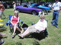 Ginny & Noreen enjoyed the sunshine & good company.