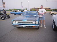 Bill Reeves wins the RH BoS for his slick 68 Plymouth GTX.