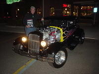 Russ Maki wins the SnS Cruisers Choice Award with his very neat 31 Ford