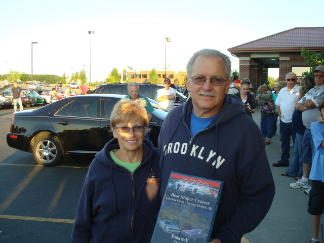 Bill & Janet Mayes get Best Mopar