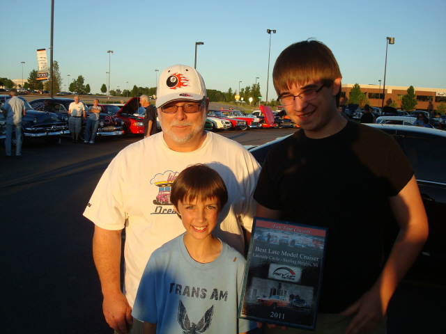 Ken Shadlak awarded Best Late Model Cruiser