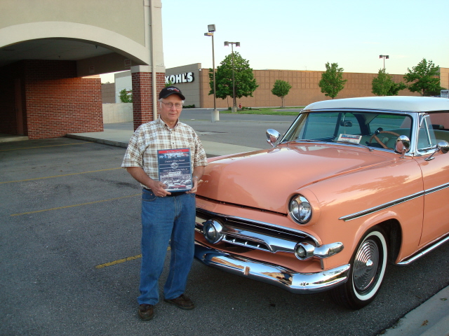 SnS Crusiers Chice goes to Ralph Zandarski & his 54 Ford.